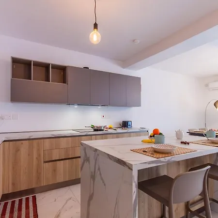 Apartment Modern Heart Of Viani N1 And N4 - Happy Sliema