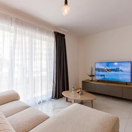 Modern Heart Of Viani N1 And N4 - Happy * Sliema